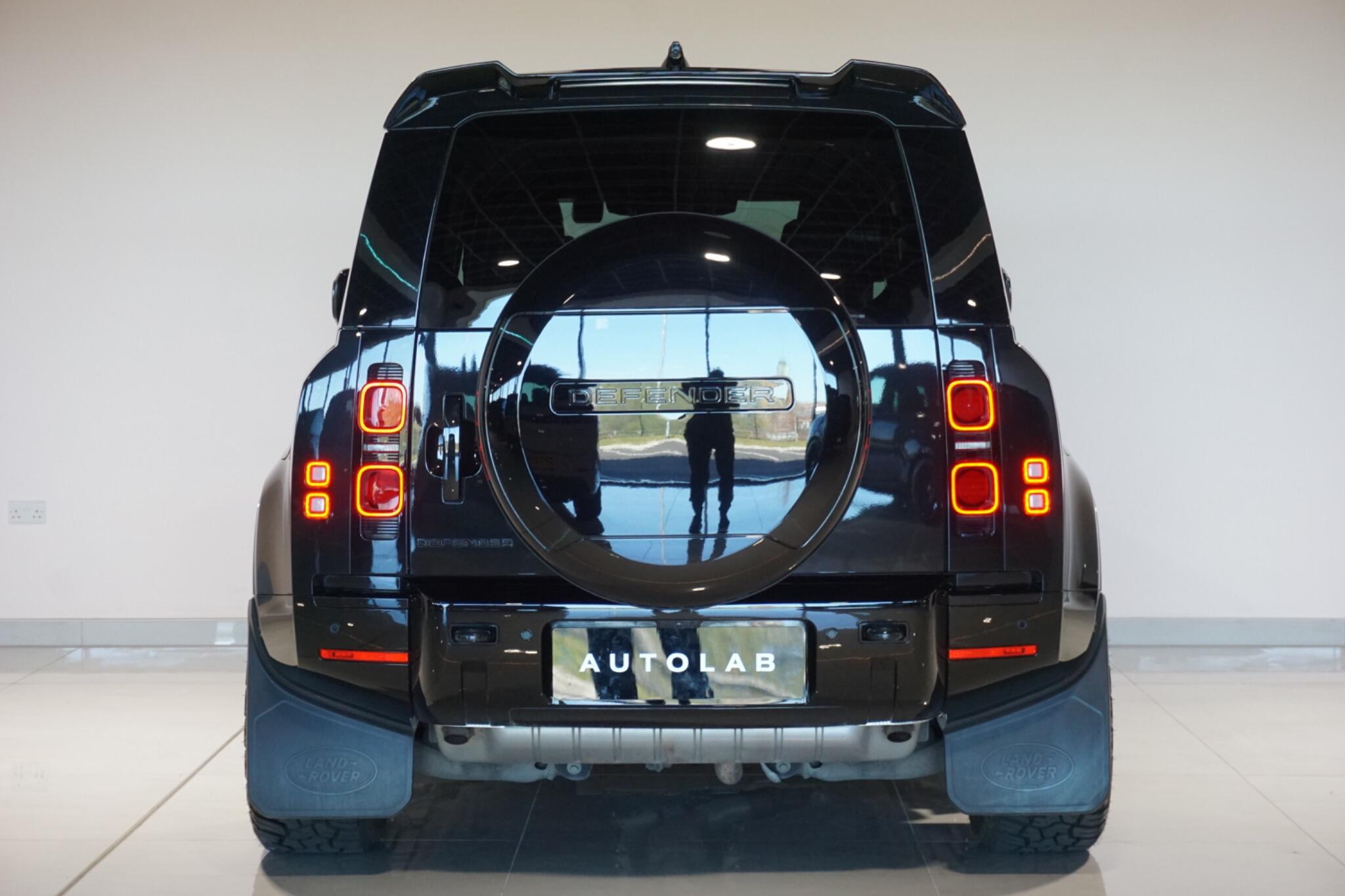 Land Rover Defender 110 2.0 P400e 15.4kWh X-Dynamic S SUV 5dr Petrol Plug-in Hybrid Auto 4WD Euro 6 (s/s) (404 ps)